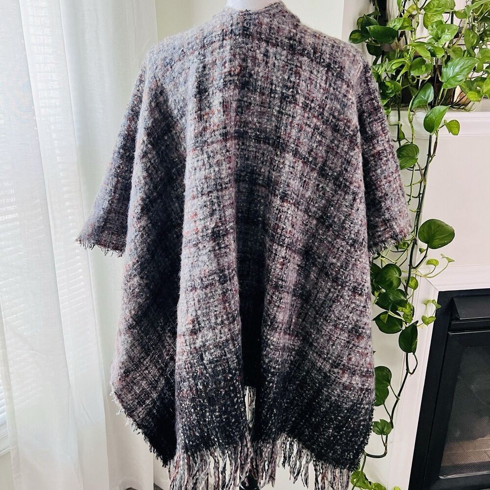 Cejon Multicolor Fringed Wrap - Picture 5 of 6